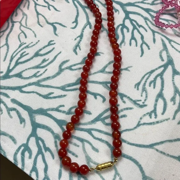 Vintage Carnelian Beads Necklace - Picture 5 of 5